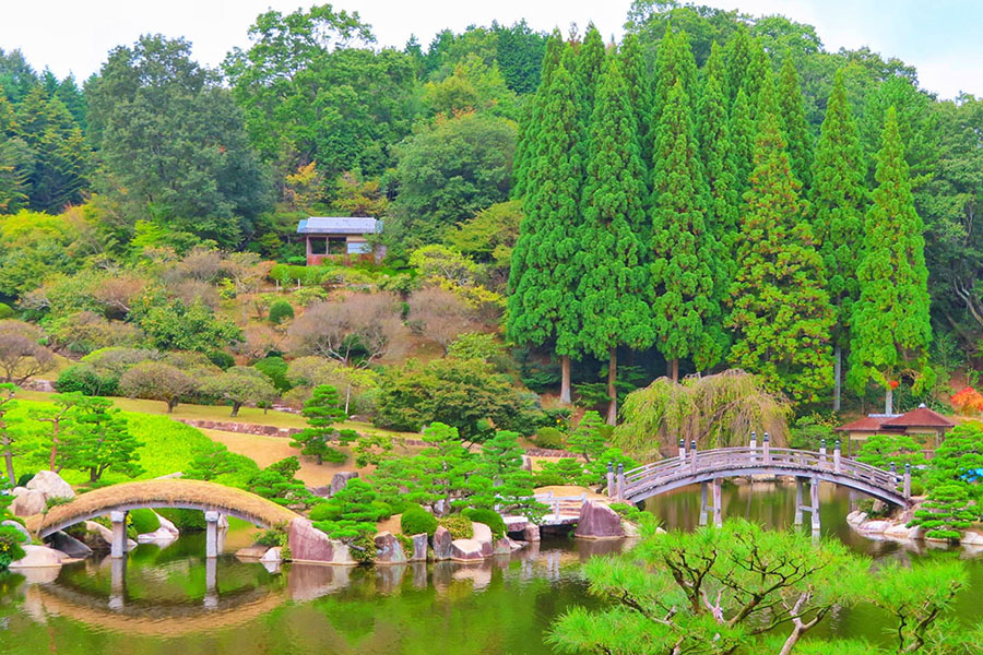 三景園 紅葉と日本庭園「三景園」 | 株式会社 三原美装社